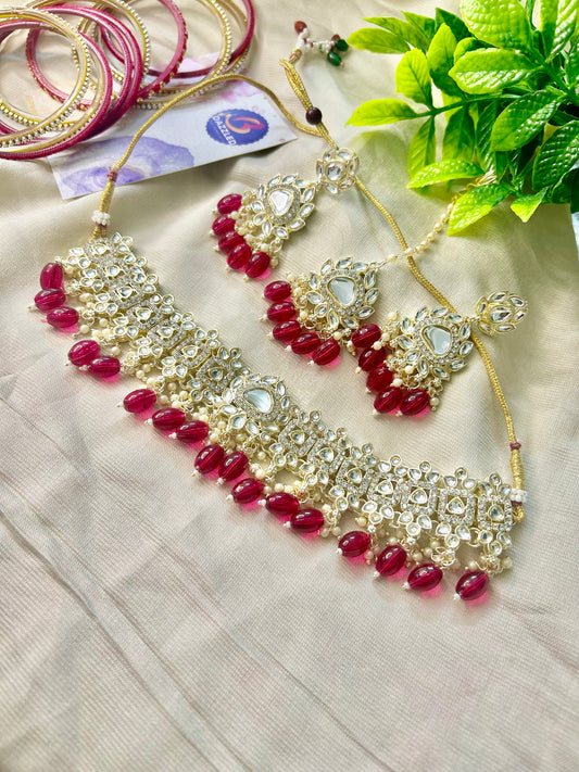 Choker necklace with red drops