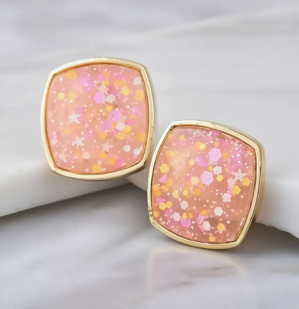 Peach studs for daily wear